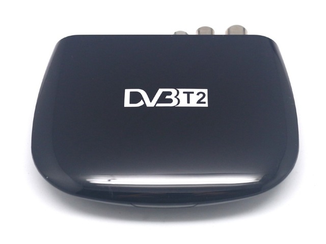 Mini DVB T2 sa adapterom na 12V i 220V 8